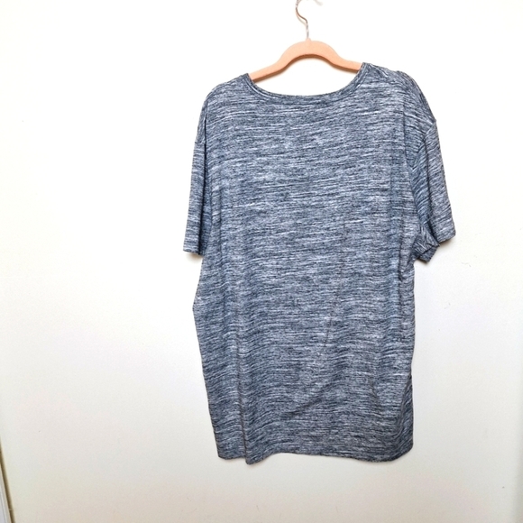 American Eagle Gray Space Dye Core Flex Classic Fit V Neck Tee Shirt Size XL - Picture 2 of 8